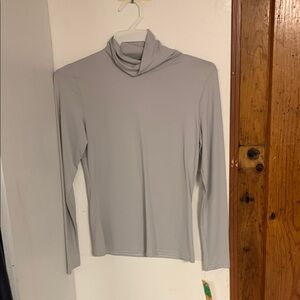 Elegant Gray Women's Sweater